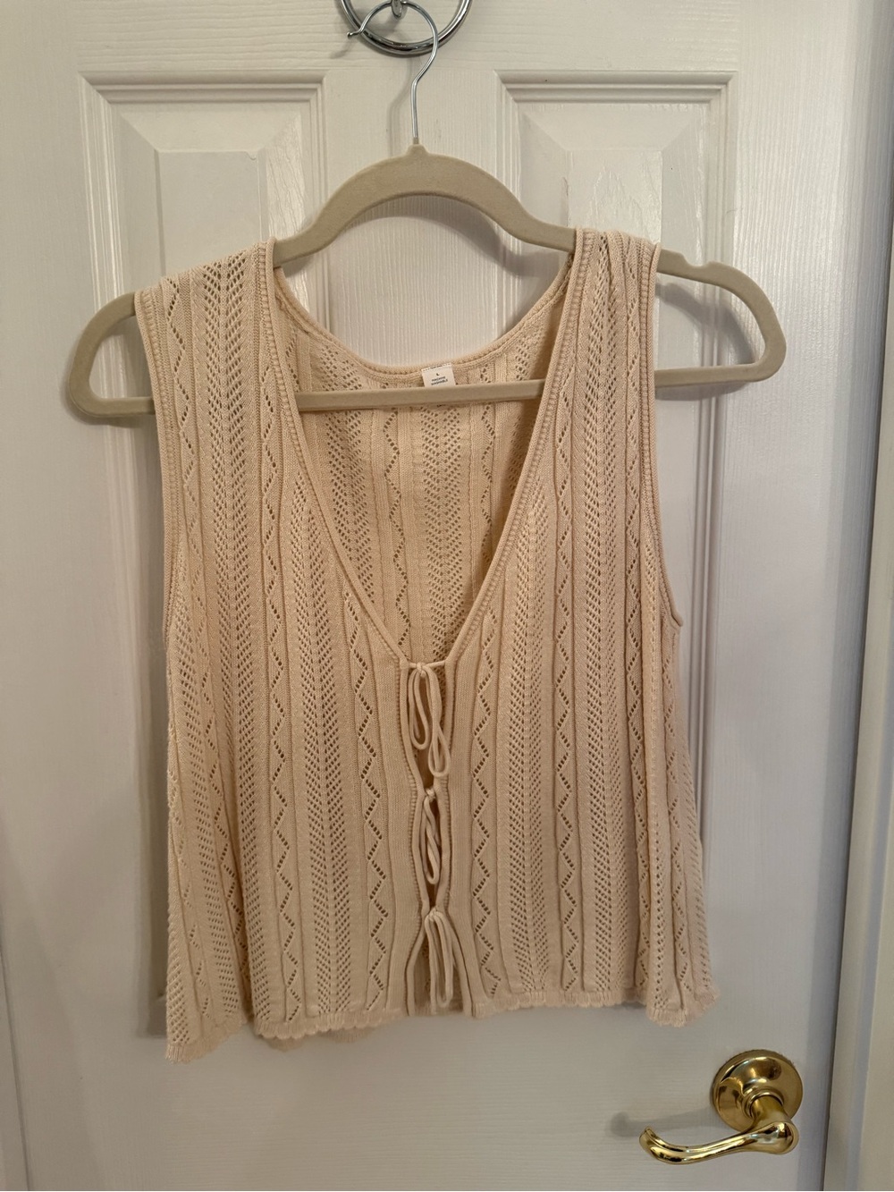 Old Navy Cream Crochet Tie-Front Tank Top